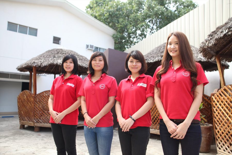 Staff02-900x600